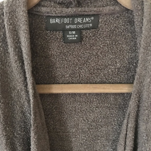 Barefoot dreams cardigan size S/M - Picture 2 of 2